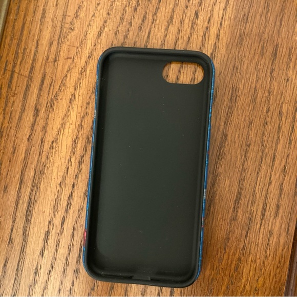🚫DONATED🚫iPhone 7/8/SE Case - Picture 3 of 3